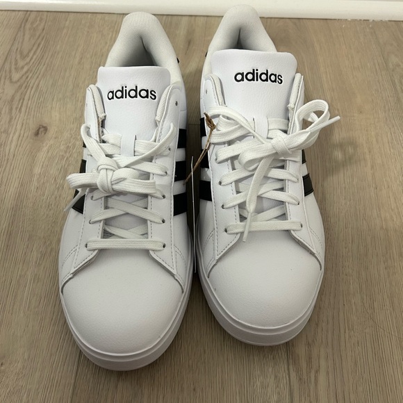 Adidas Grand Court Lifestyle Sneakers. Size 10. Cloud White. - Picture 6 of 7